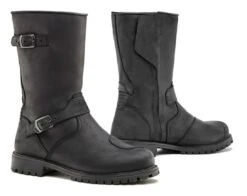 Forma Eagle Boots